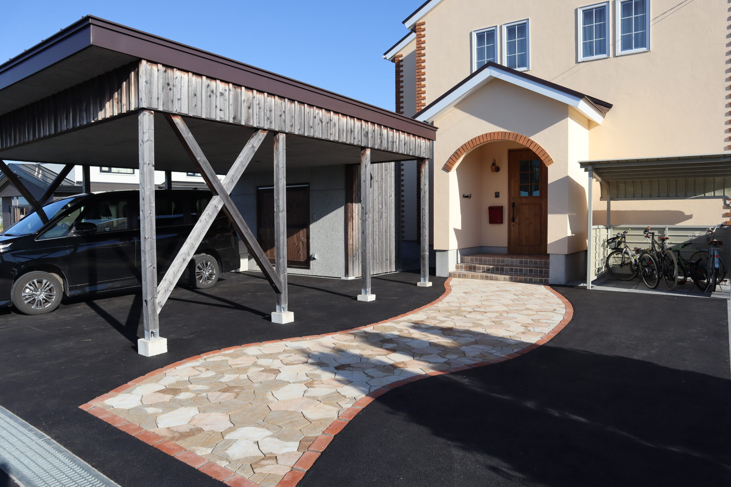 玄関アプローチ