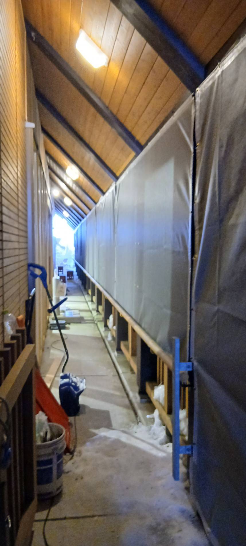 防風ネット仮置き