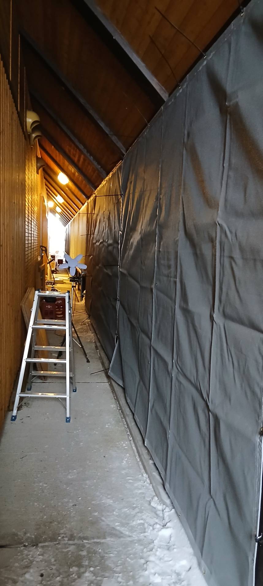 防風ネット仮置き