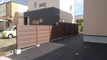 樹脂フェンス1 樹脂フェンス1