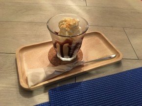 旭川のカフェにてヨガナイト♪