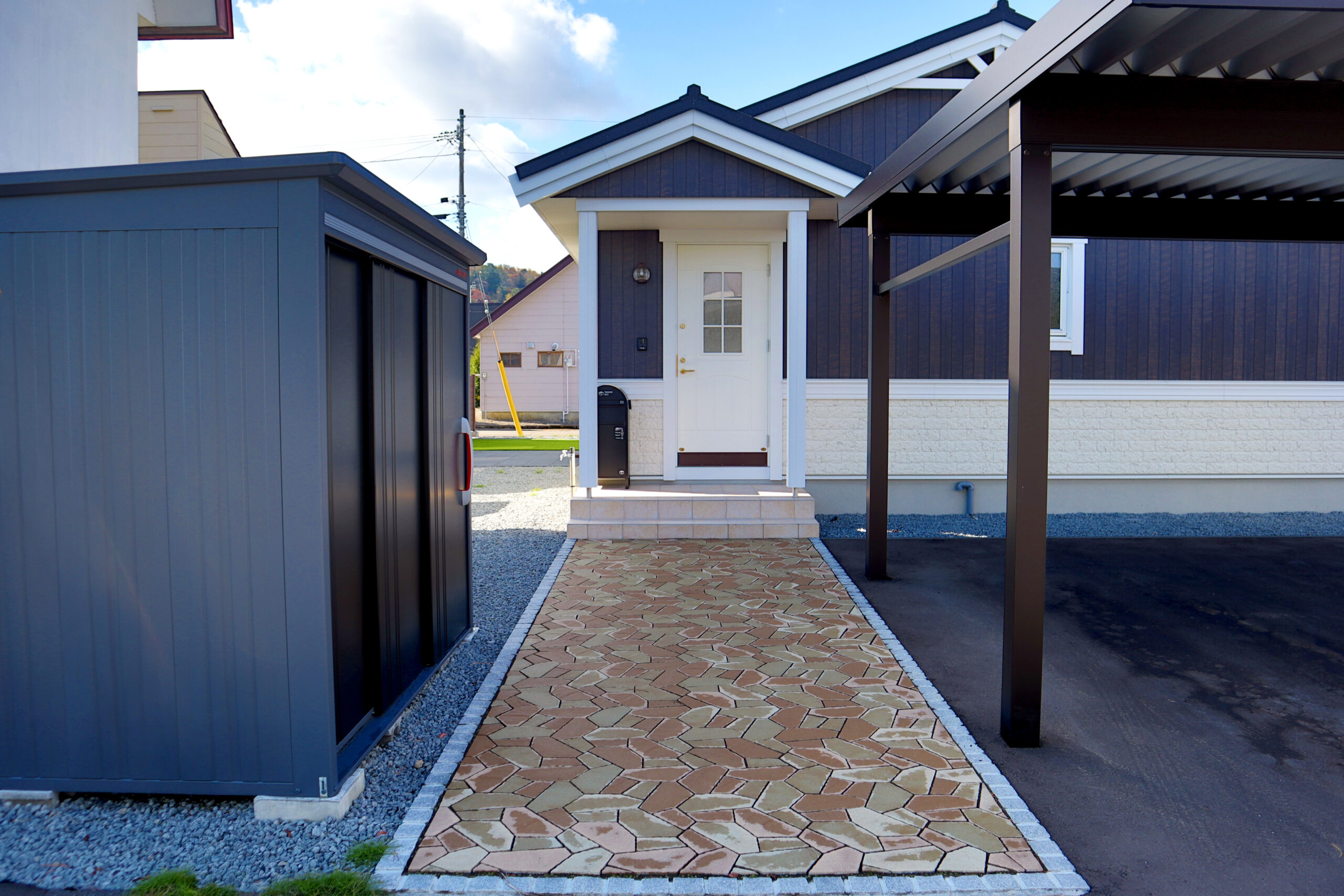 玄関アプローチ