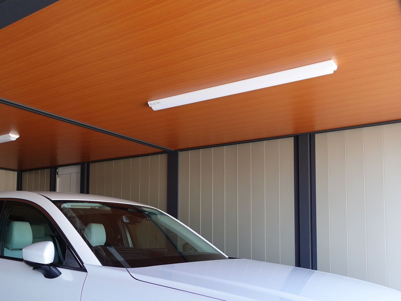 モデリスタ内壁